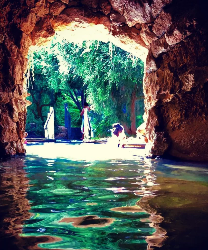 Cave Pools, Peninsula Hot Springs